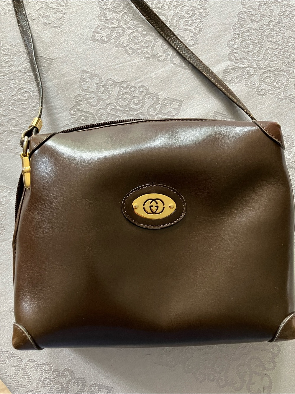 Gucci vintage Brown Leather Crossbody with Gold-Tone Logo